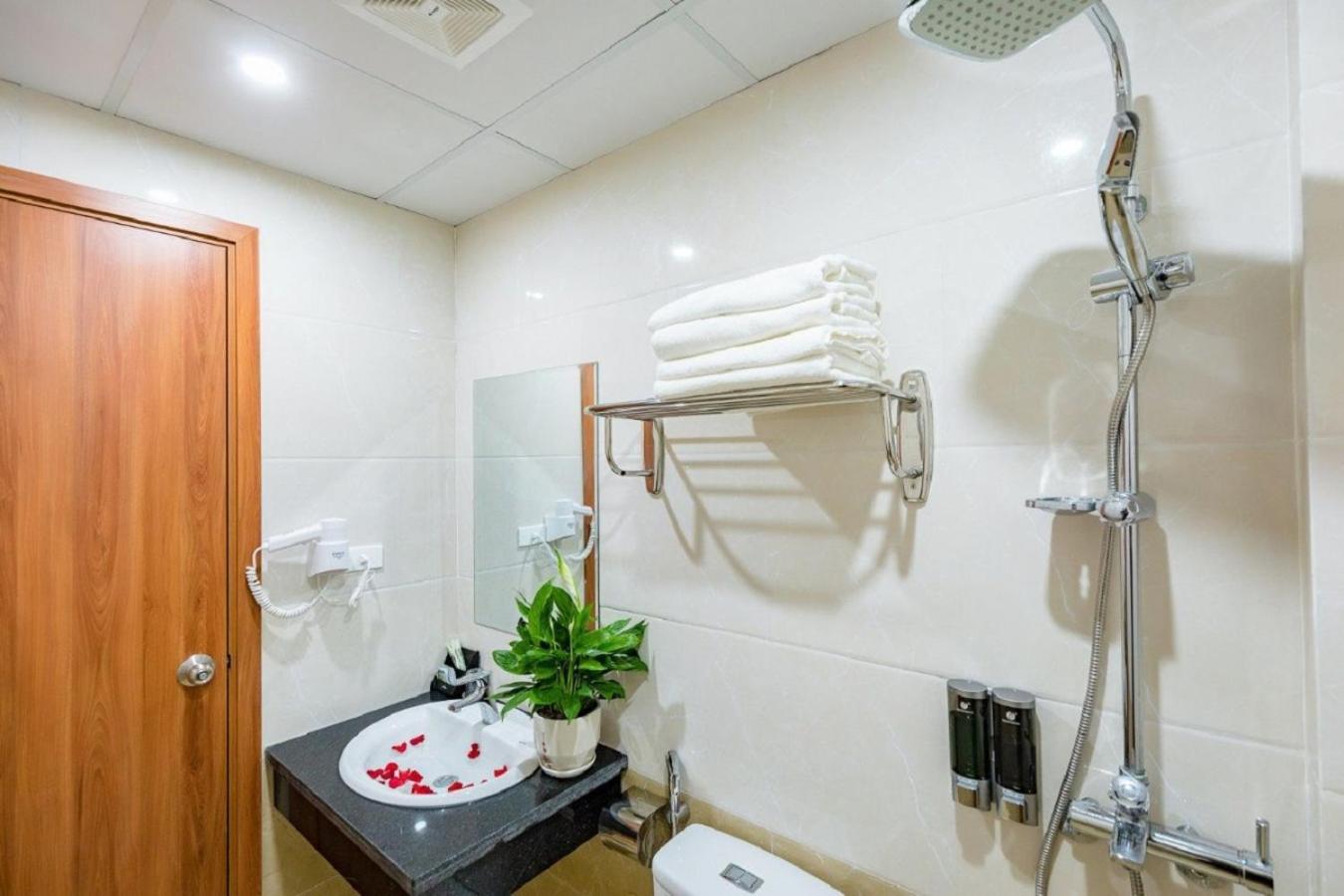 Gia Cat Long Boutique Cat Ba Hotel Chan Chau Экстерьер фото